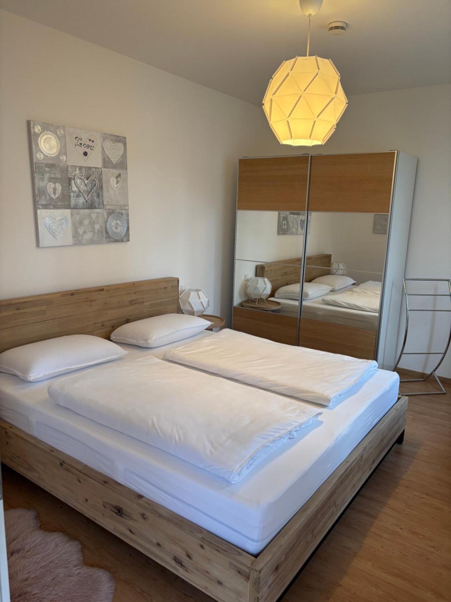 Ferienwohnung Simon Фройденщат Екстериор снимка